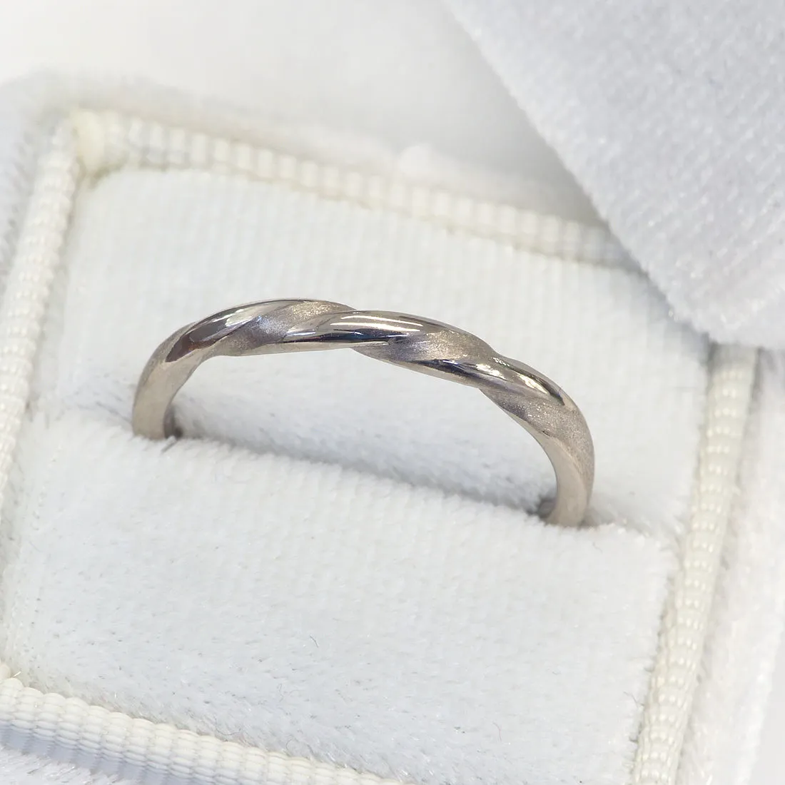 18ct White Gold Spun Silk Triple Twist Wedding Ring