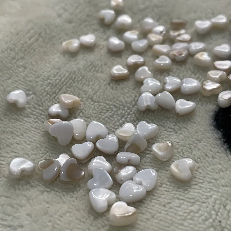 20 Natural White Conch Heart Shell Beads for DIY Jewelry