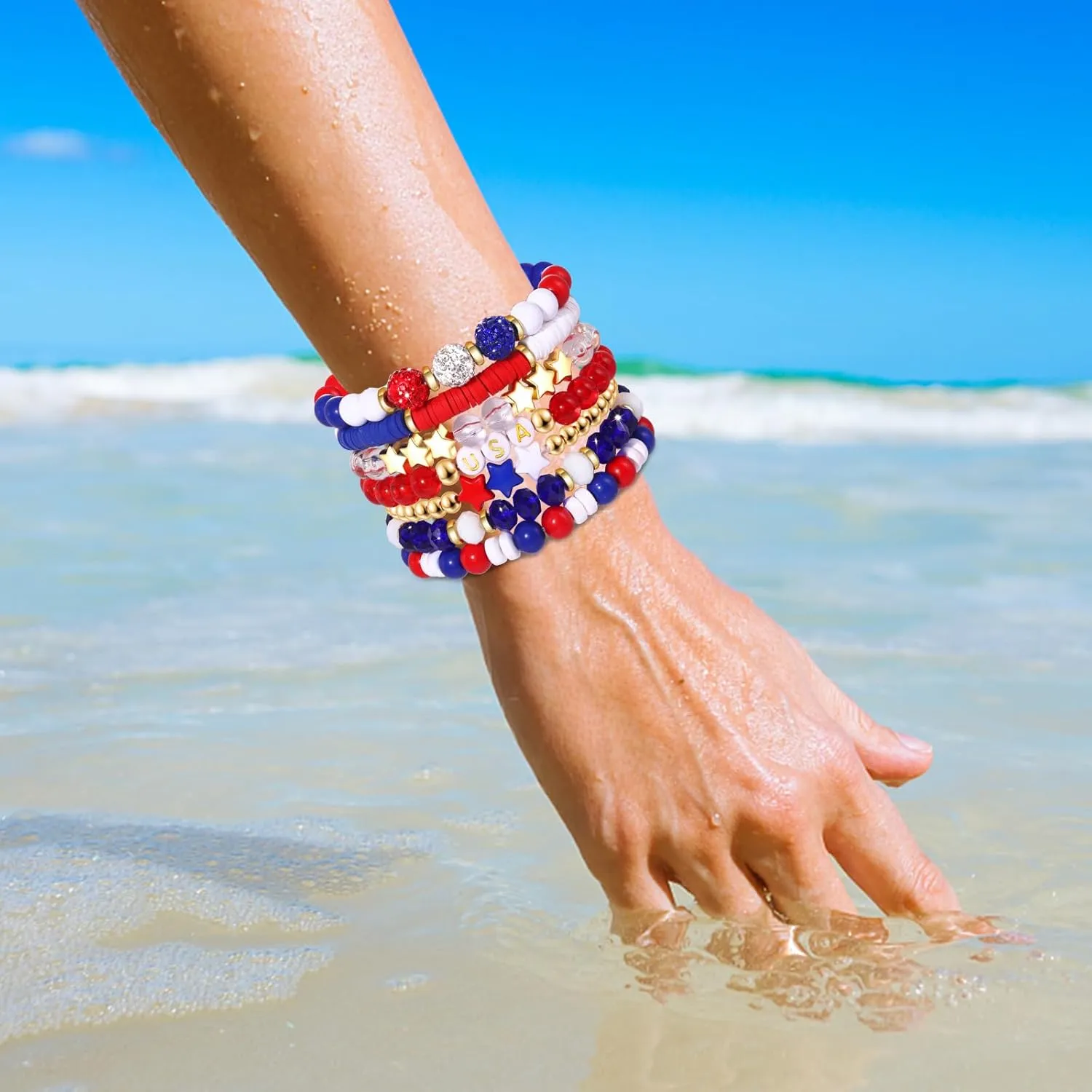 FAERLIIRY 4th of July Bracelets Red White Blue Bracelets American Flag USA Clay Beaded Bracelet Heishi Stretch Stackable Bracelets Patriotic Friendship Bracelet Surfer Preppy Summer Beach Jewelry