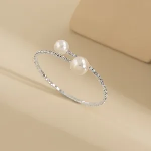 just-lil-things-white-bracelet