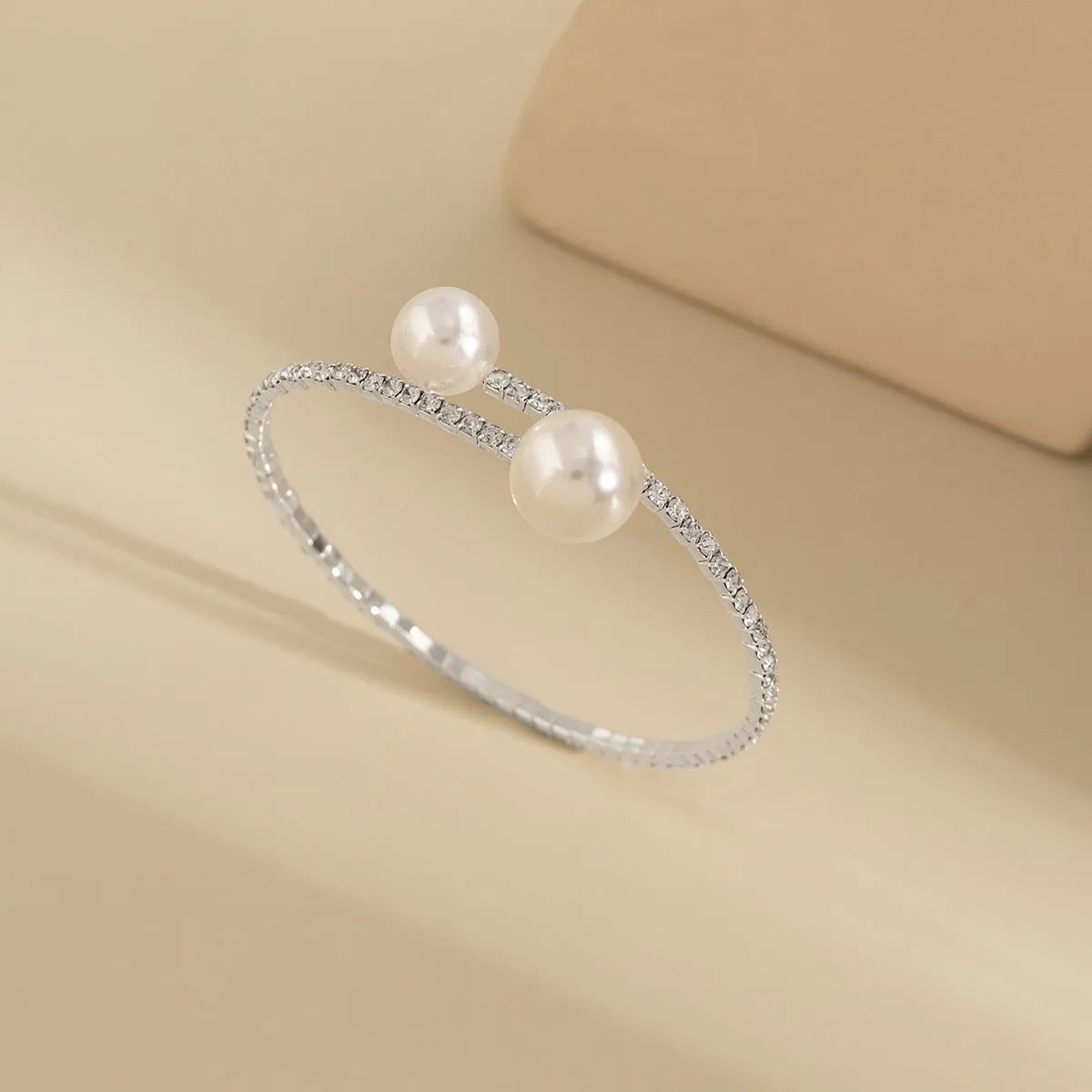 just-lil-things-white-bracelet