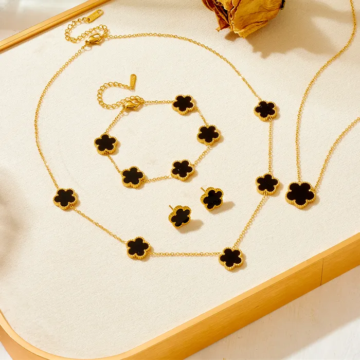 necklace set قلادة طقم