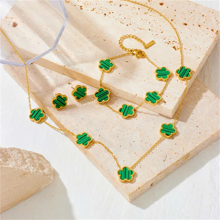 necklace set قلادة طقم