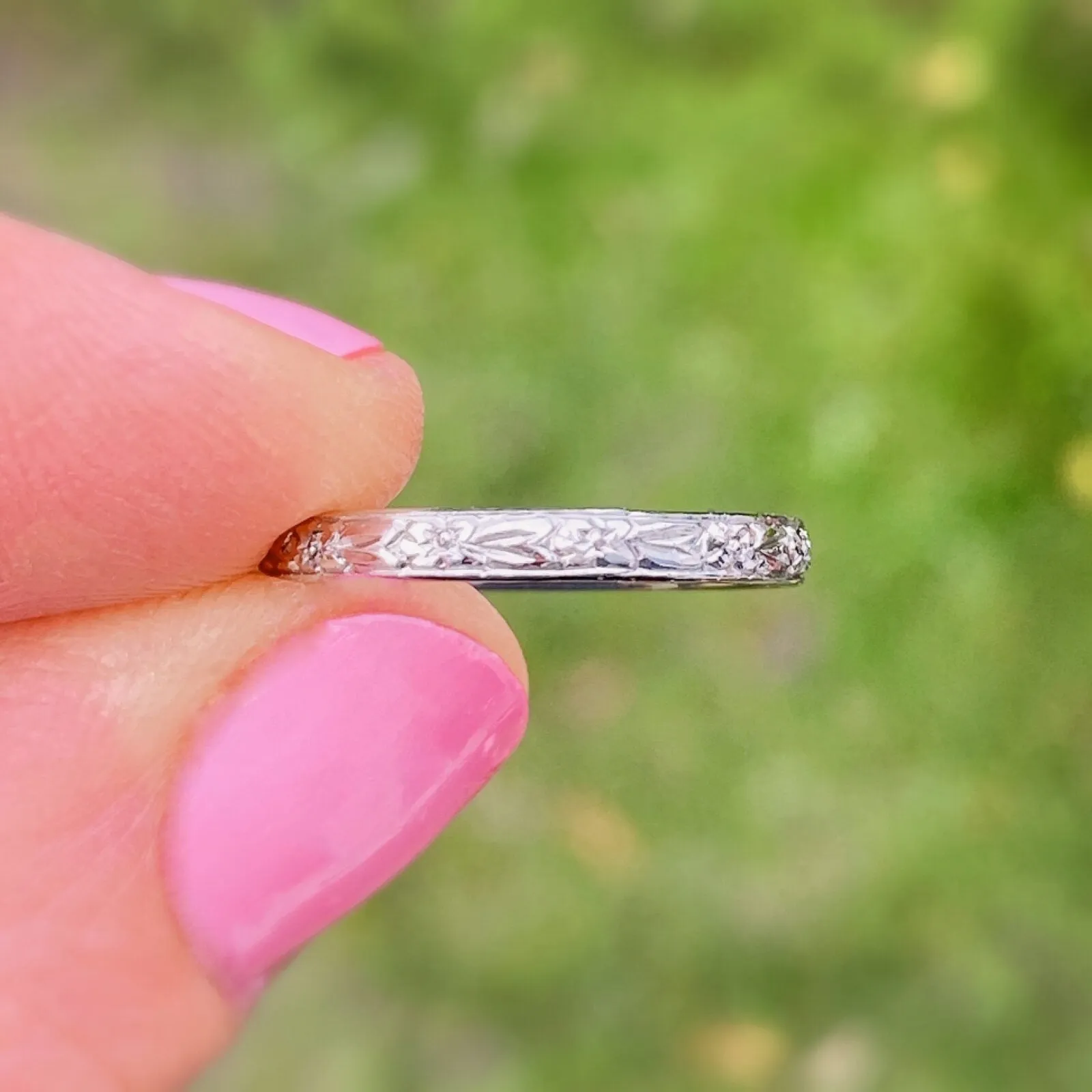 Platinum Orange Blossom Engraved 2.5mm Comfort Fit Court Wedding Ring