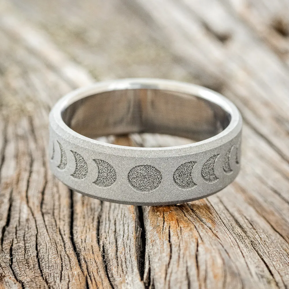 "LUNAR" - MOON PHASE WEDDING BAND WITH SANDBLASTED FINISH - SIZE 8 1/2