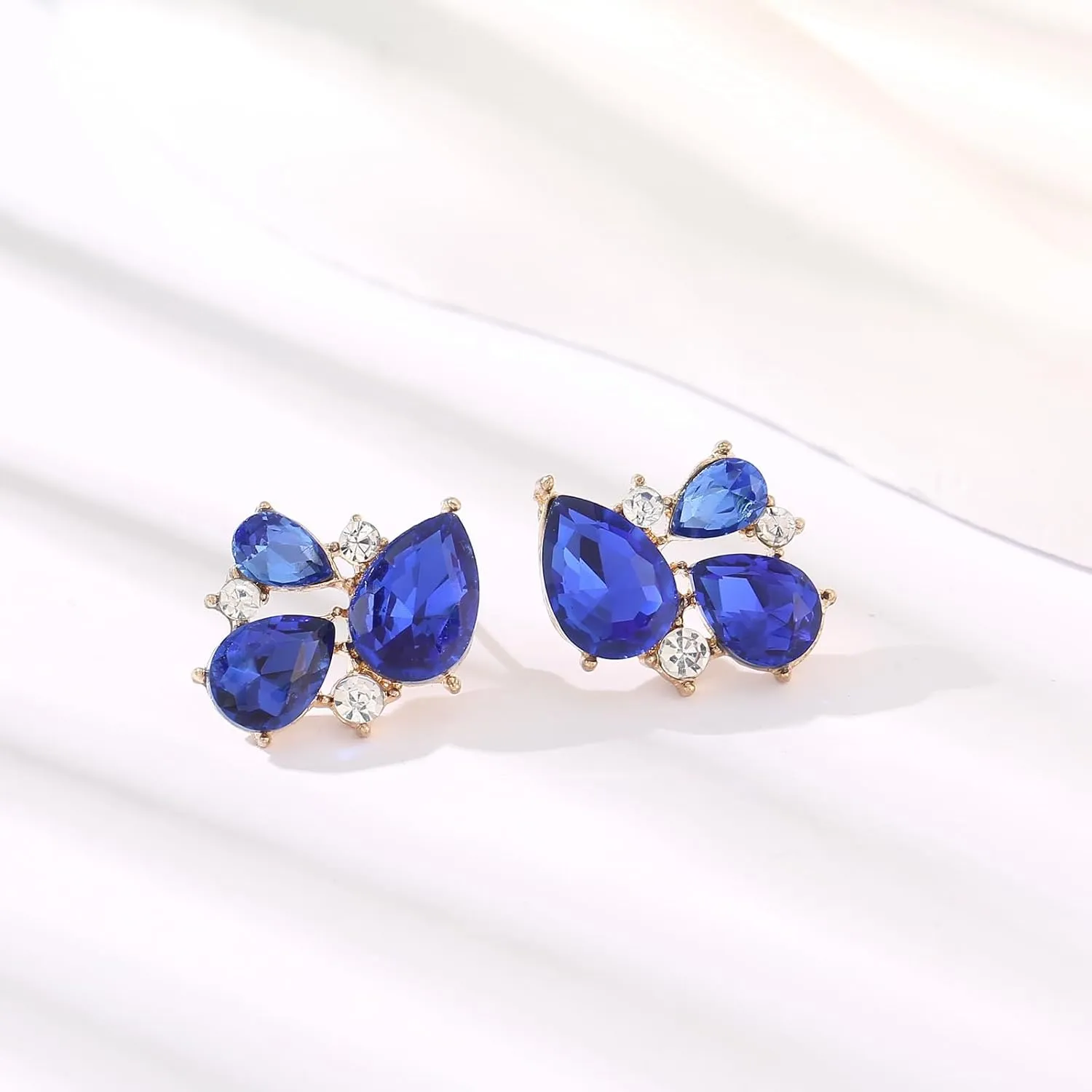 Rhinestone Stud Earrings Small Fancy Crystal Cluster Earrings for Women Brides Dainty Marquise Stud Earrings for Wedding Party Prom Jewelry Gift
