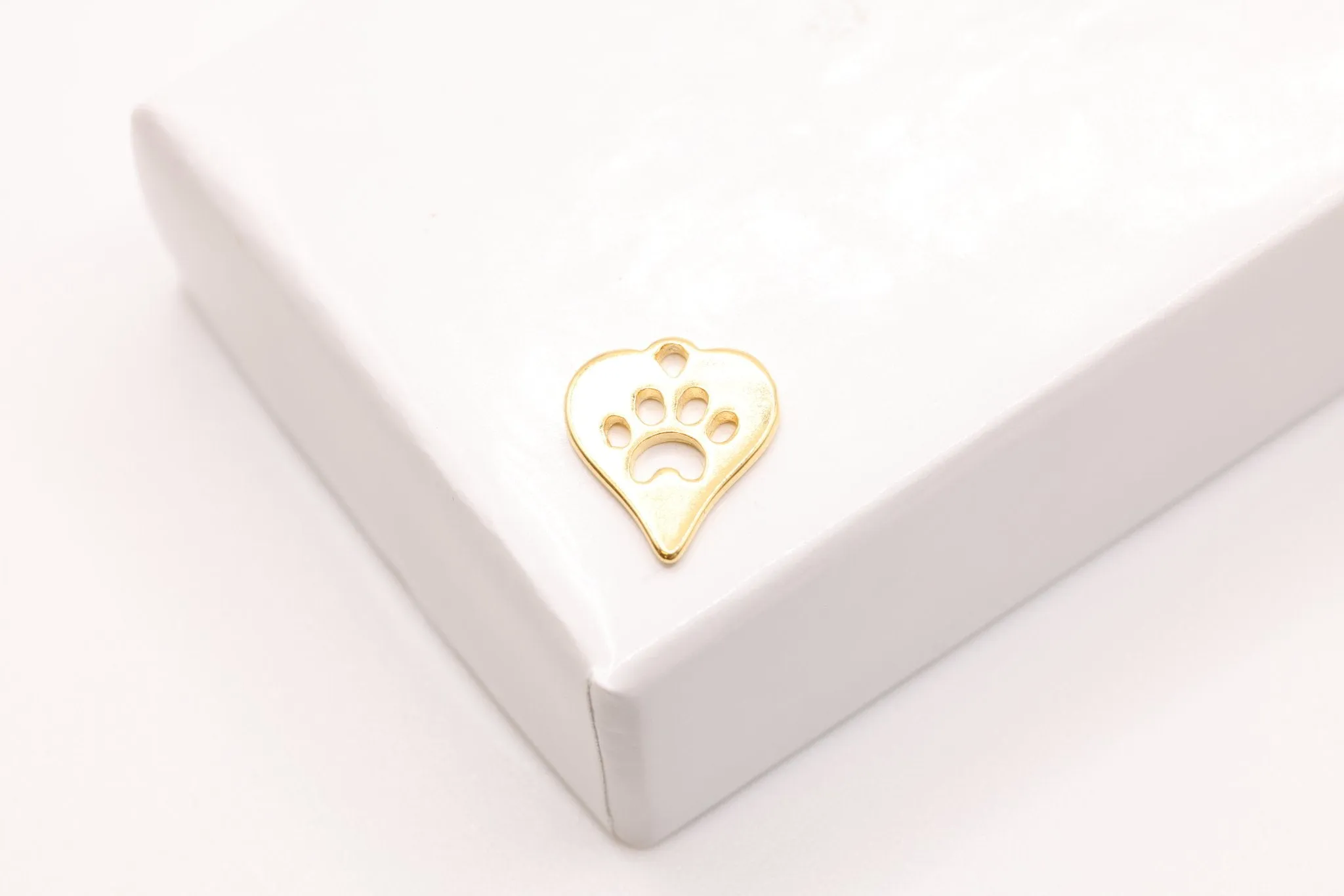 Shiny Vermeil Wholesale Gold Heart Dog Cat Paw Charm, 18K Gold Plated Sterling Silver, Paw Cut Out Charm, Animal Paw, Dog Foot Print