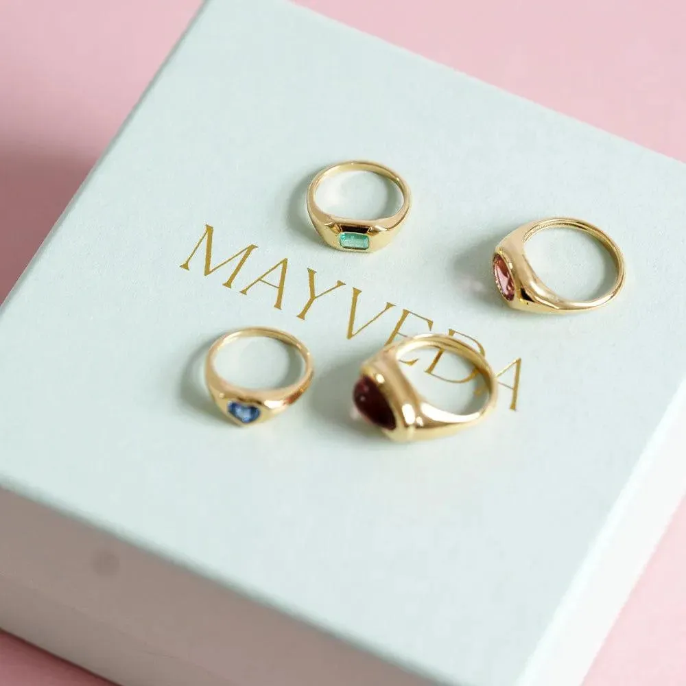 Signet 18ct Gold Cabochon Tourmaline Ring